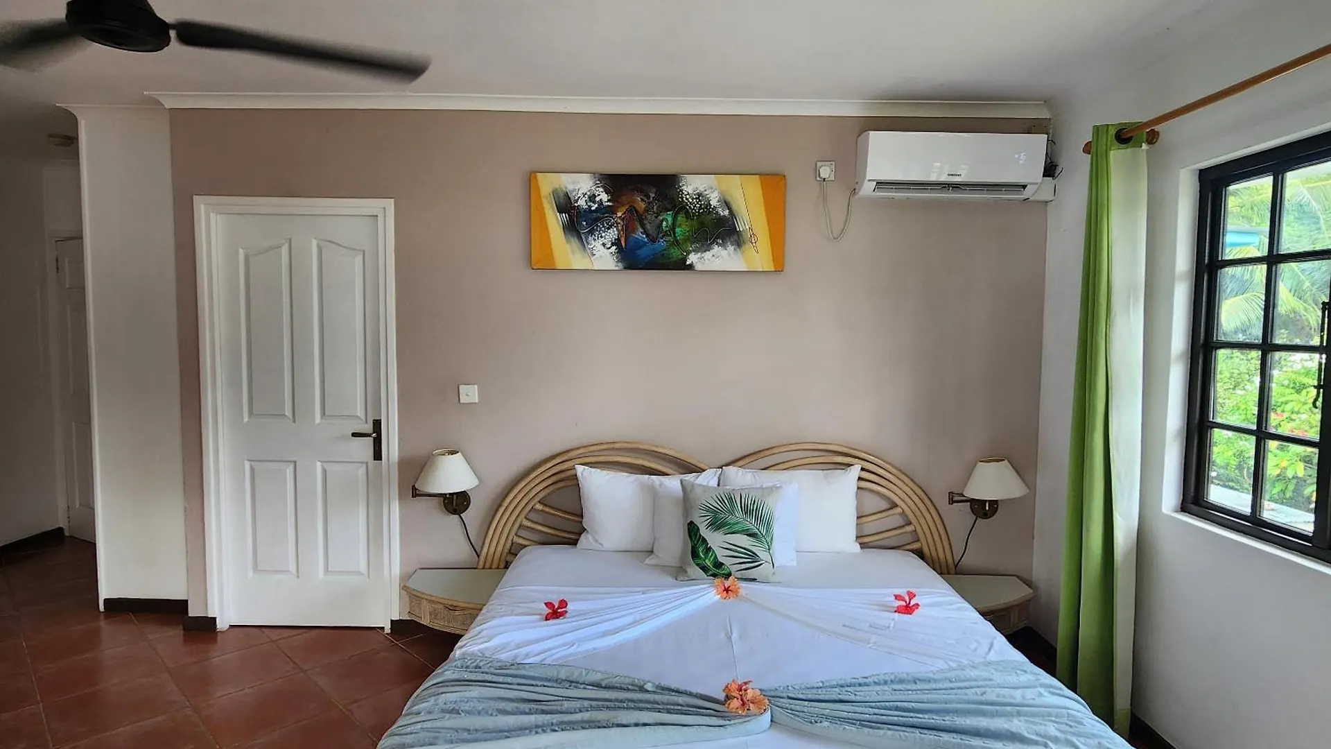 L'Habitation Cerf Island Hotel
