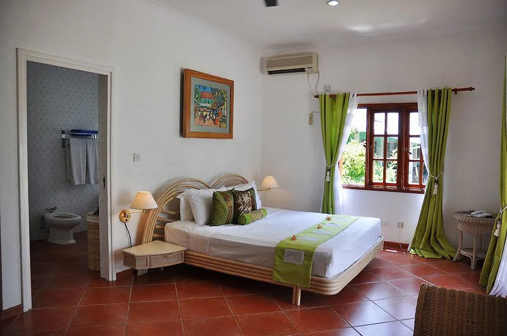 L'Habitation Cerf Island Hotel 3*,  Seychelles