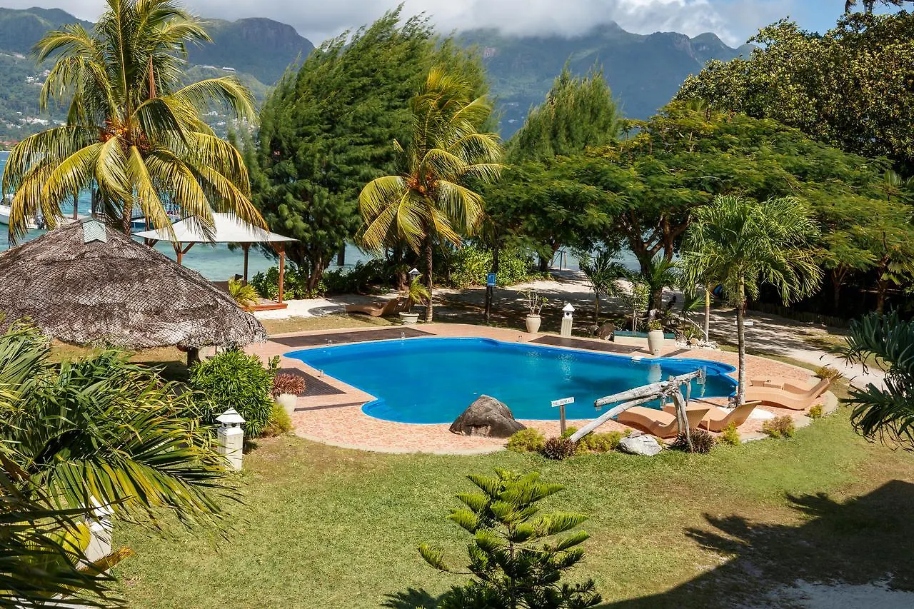 L'Habitation Cerf Island Hotel