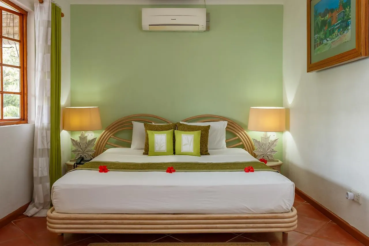 L'Habitation Cerf Island Hotel 3*,