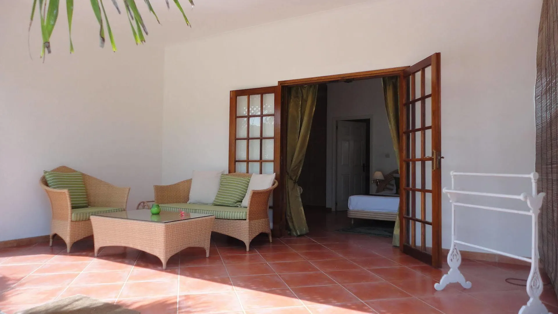 L'Habitation Cerf Island Hotel